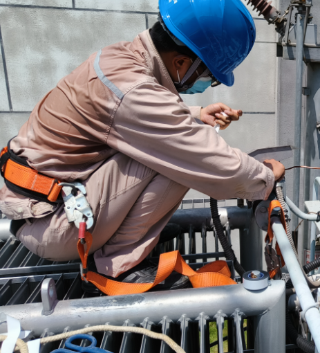 防墜器守護變電站高空作業工人安全